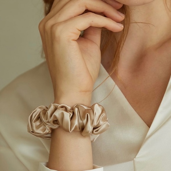 MOTF Silk Hair Band #9 - Picture 4 of 6